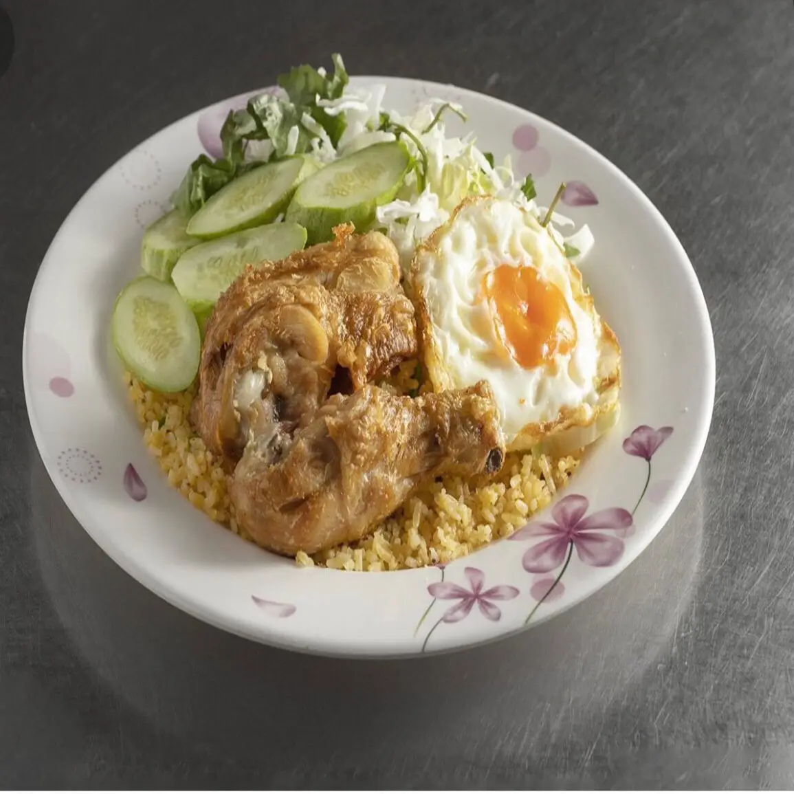 Hình ảnh Cơm Gà Xối Mỡ - Quốc Hương