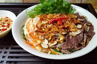 Hình ảnh Bún trộn thập cẩm