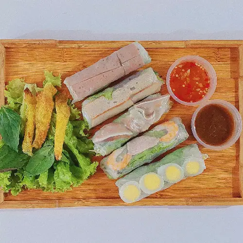 Hình ảnh Bếp Nhà Chuối - Gỏi Cuốn Ngũ Vị - Nguyễn Thị Thập