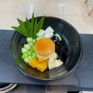 Hình ảnh Chè thập cẩm bánh flan