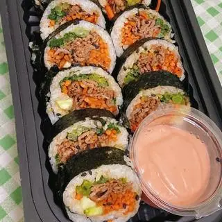 Hình ảnh Kimbap cuộn bò