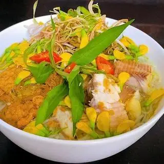 Hình ảnh Bún thịt cá vừa