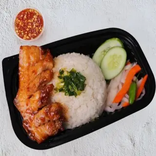 Hình ảnh Cơm ba rọi chiên nước mắm