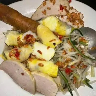 Hình ảnh Bánh cuốn trứng đặc biệt