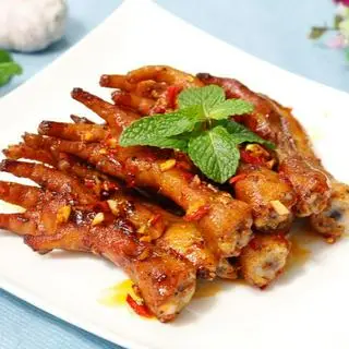 Hình ảnh Chân gà rút xương nướng