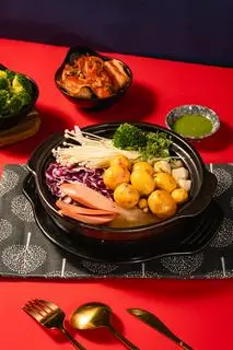 Hình ảnh Mì lẩu Thái trứng gà non