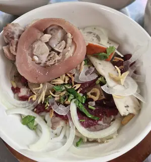 Hình ảnh Bún bò Huế tô đặc biệt
