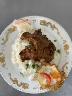 Hình ảnh Cơm tấm sườn ốp la