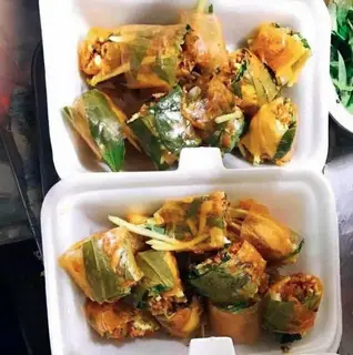 Hình ảnh Bánh tráng cuốn bơ sốt đặc biệt