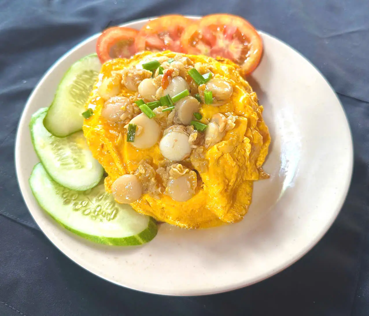 Hình ảnh Cơm sò điệp phủ trứng