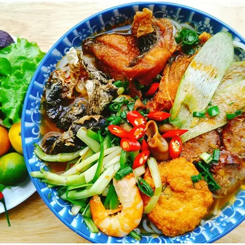 Hình ảnh Bún suất đặc biệt