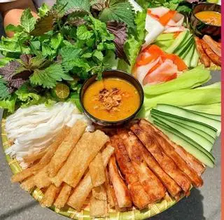 Hình ảnh Combo (1 Lớn) Nem Nướng Nha Trang + 1 coca chai Lạnh