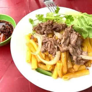 Hình ảnh Nui xào bò