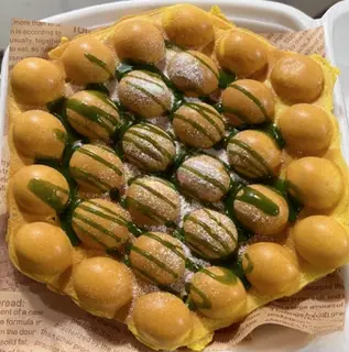 Hình ảnh Bánh trứng gà non sốt matcha