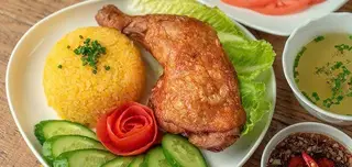 Hình ảnh Cơm gà chiên