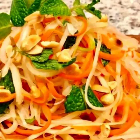 Hình ảnh Nộm đu đủ tai heo + Trà quất