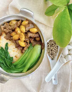 Hình ảnh Cơm cháy bò xào bạch quả sốt tiêu đen