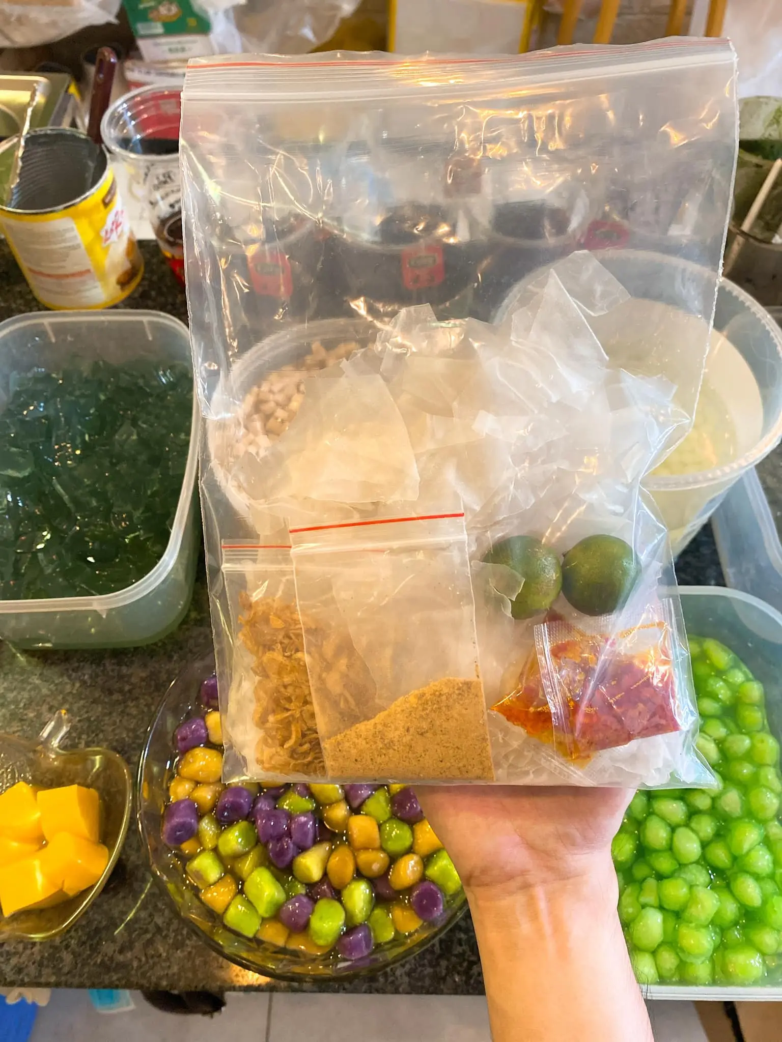 Hình ảnh Bánh tráng sa tế tỏi
