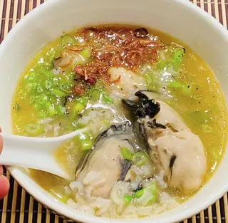 Hình ảnh Cháo hàu đặc biệt