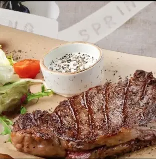Hình ảnh Steak bò Úc sốt tiêu đen