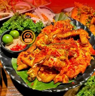 Hình ảnh Combo Gà Nướng Lu – ( lá chanh siêu cay, kèm 5 bánh bao)