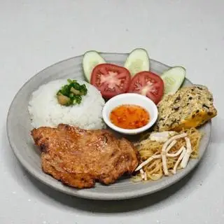 Hình ảnh Cơm sườn bì chả