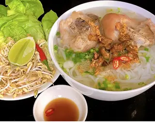 Hình ảnh Hủ tiếu giò thịt