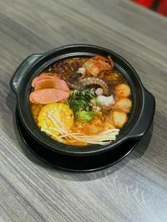 Hình ảnh Mì kim chi bạch tuộc