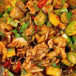 Hình ảnh Gân bò sốt Thái