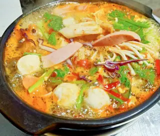 Hình ảnh Mì cay thập cẩm