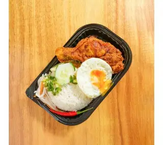 Hình ảnh Cơm tấm gà ốp la