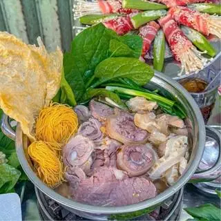 Hình ảnh Lẩu bò (5 người)