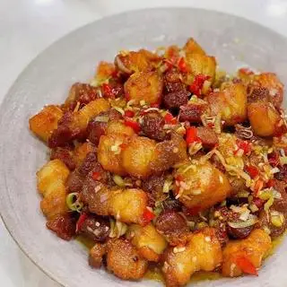 Hình ảnh Cơm ba rọi kho sả