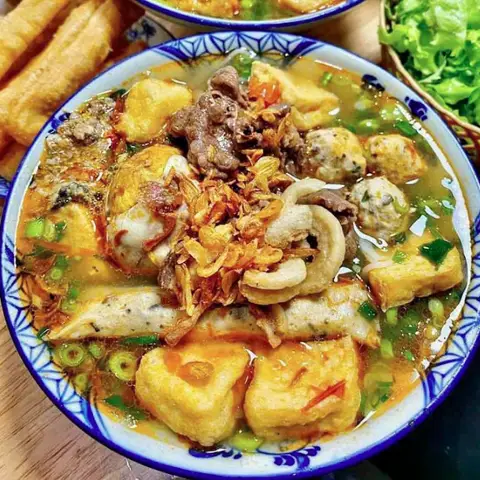 Hình ảnh BÚN RIÊU CUA TÓP MỠ - MẸ GẤU - Nguyễn Chí Thanh