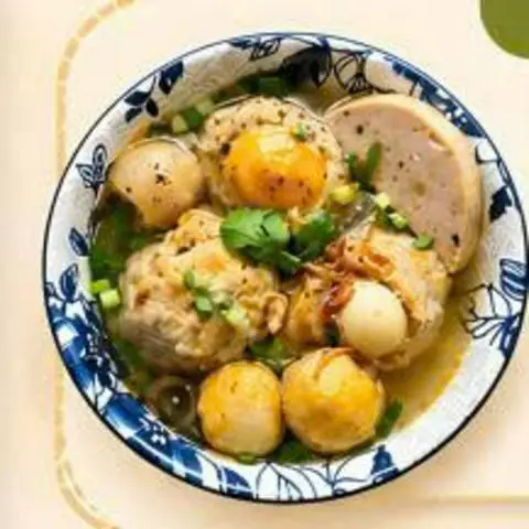 Hình ảnh Bánh Mì Xíu Mại Chén Cô Thảo - Bà Hạt