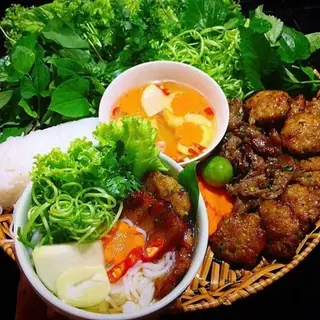 Hình ảnh Bún chả đặc biệt