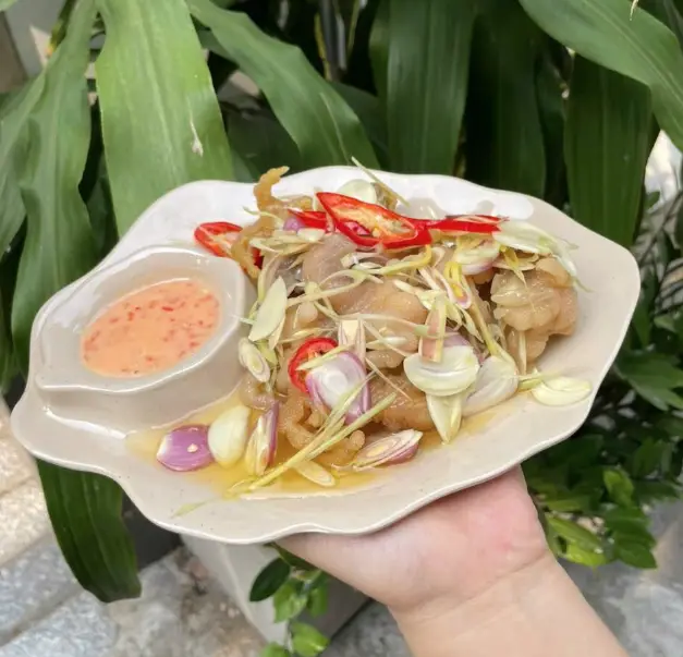 Hình ảnh Chân gà rút xương ngâm sả tắc size S