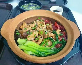 Hình ảnh Thố lạp xưởng gà nấm hương