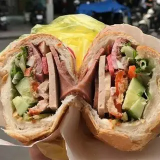 Hình ảnh Bánh mì Sài Gòn đặc biệt best seller