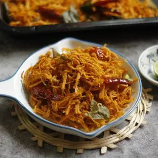 Hình ảnh Khô gà lá chanh