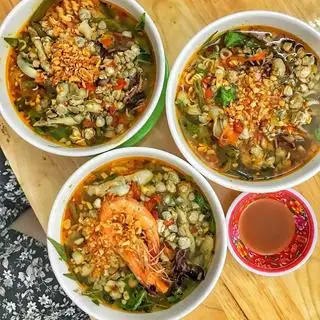 Hình ảnh Mì gói  hến