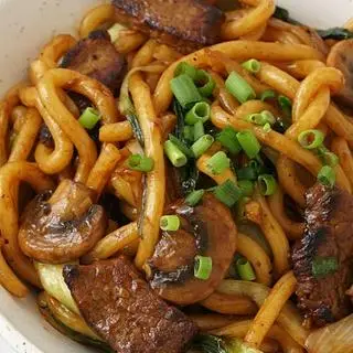 Hình ảnh Nui xào bò