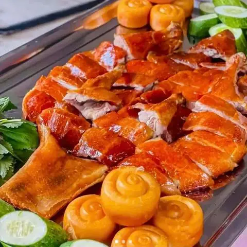 Hình ảnh Vịt Quay Da Giòn Minh Tú - Hậu Giang
