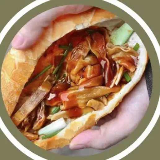 Hình ảnh Bánh mì thịt khìa thập cẩm