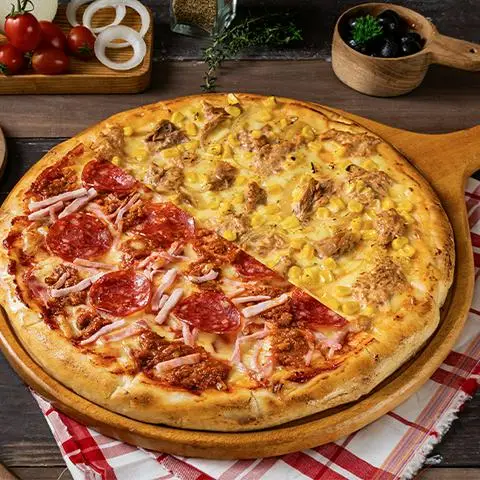 Hình ảnh Pepperonis Pizza - Tô Hiệu