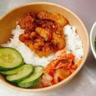 Hình ảnh Cơm Ba rọi xào sả ớt