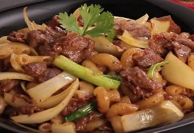 Hình ảnh Nui xào bò