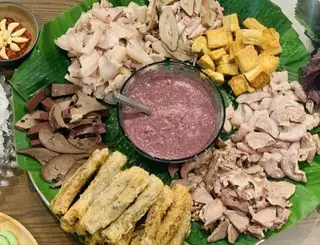 Hình ảnh Bún đậu đầy đủ