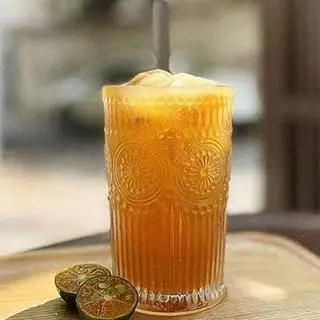 Hình ảnh Hồng trà sốt tắc