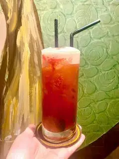 Hình ảnh Trà dâu nhiệt đới